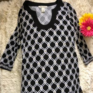 White House Black Market Graphic Tunic